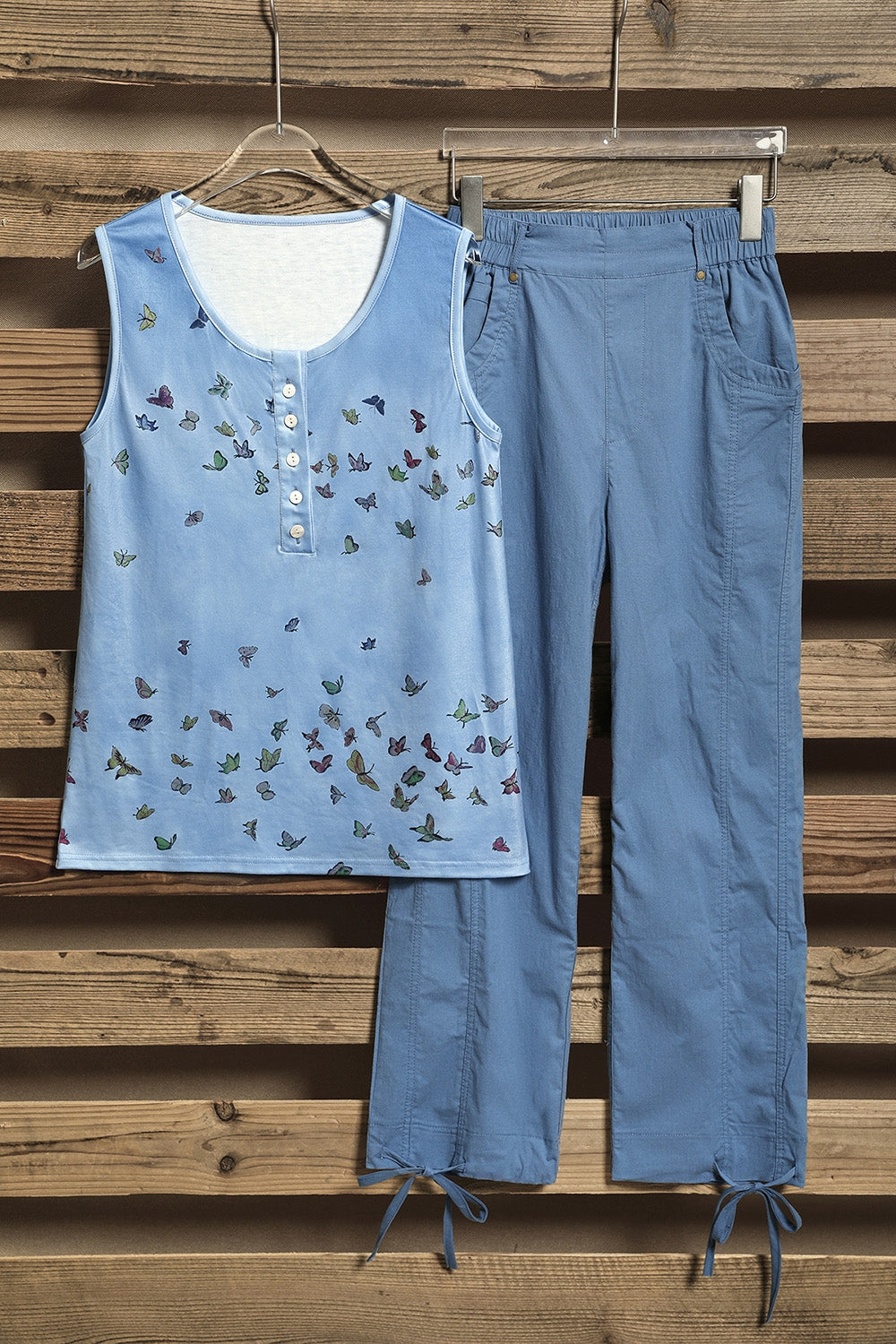 Butterfly Print Buttons Sleeveless Tank Tops