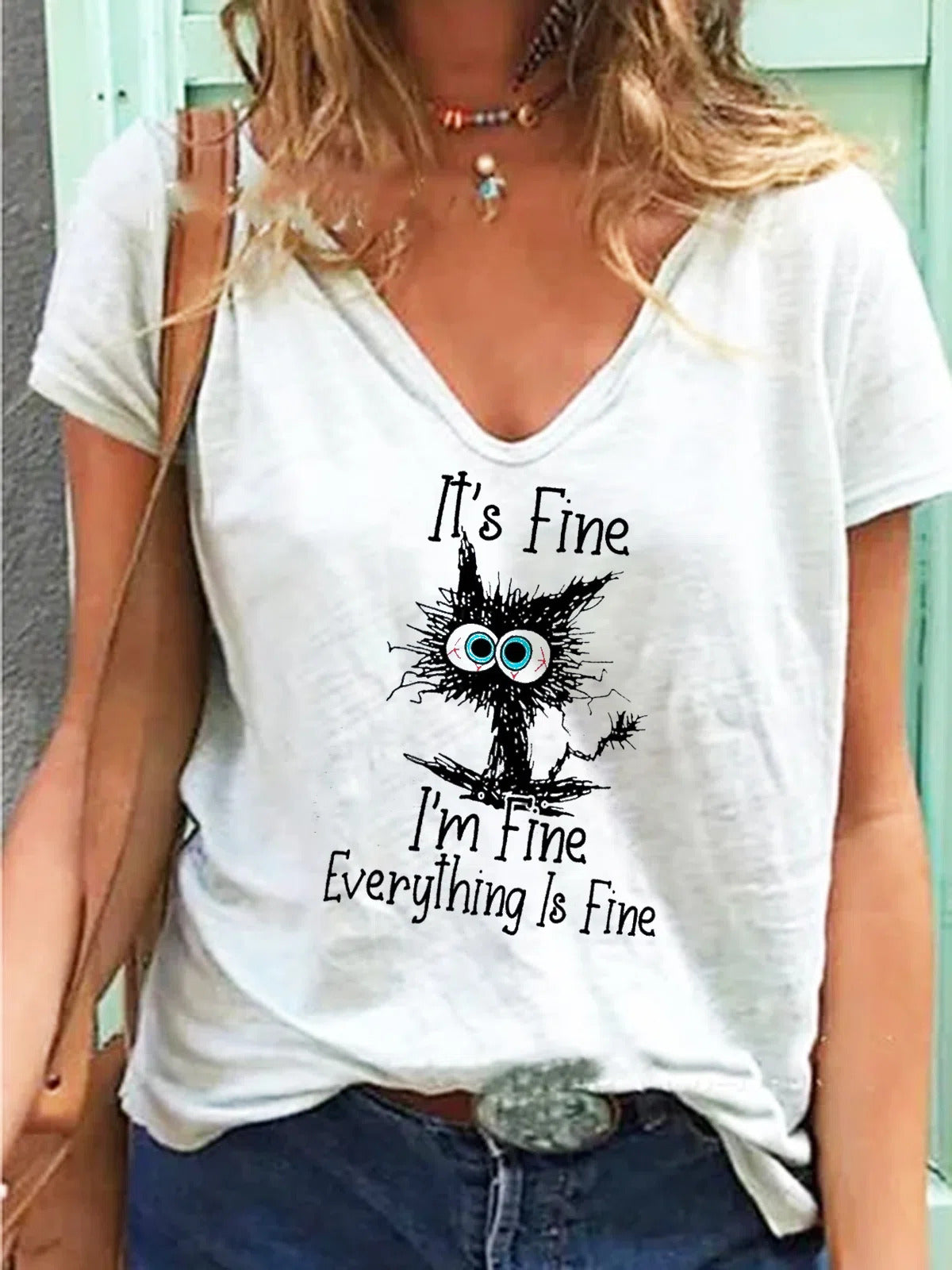 Cat Letter Print V-neck Short Sleeves T-shirt